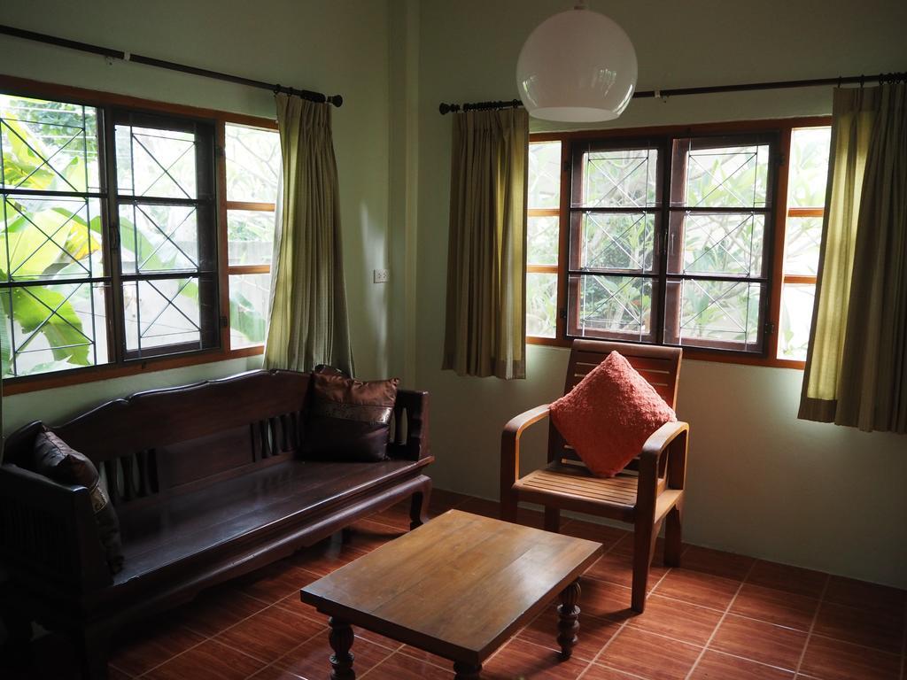 Hotel Baan Sala Lung Dam à Bophut Extérieur photo