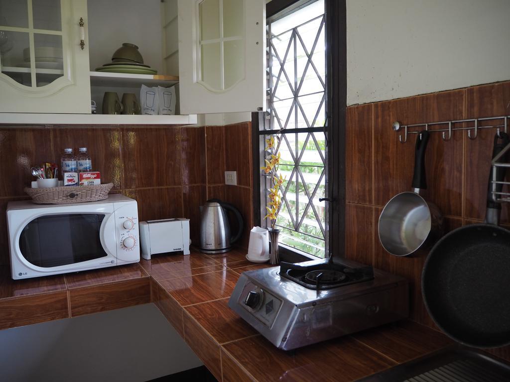 Hotel Baan Sala Lung Dam à Bophut Extérieur photo