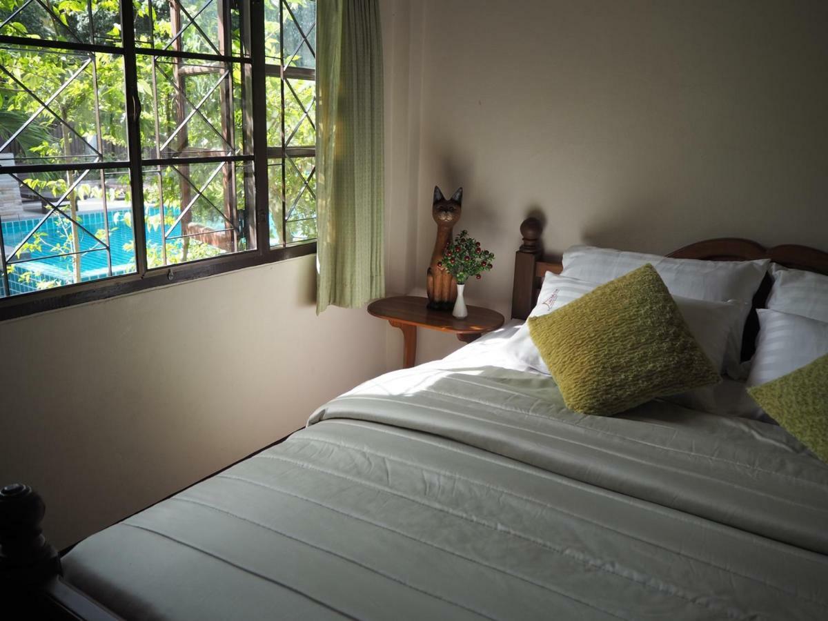 Hotel Baan Sala Lung Dam à Bophut Extérieur photo