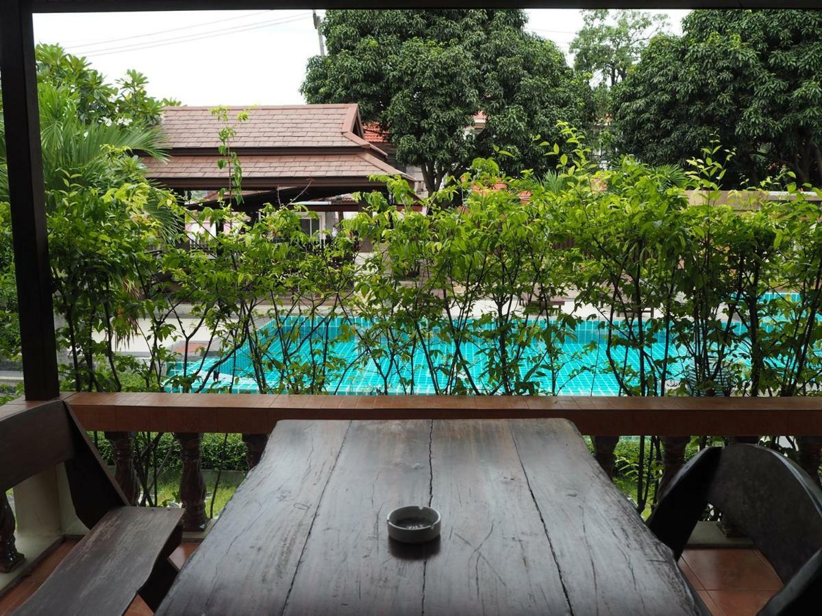 Hotel Baan Sala Lung Dam à Bophut Extérieur photo